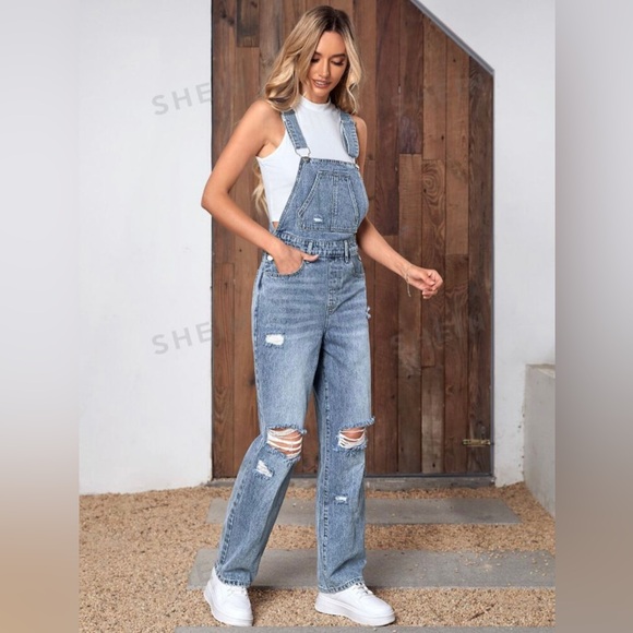 Jean Overalls 🤍 - Picture 3 of 5